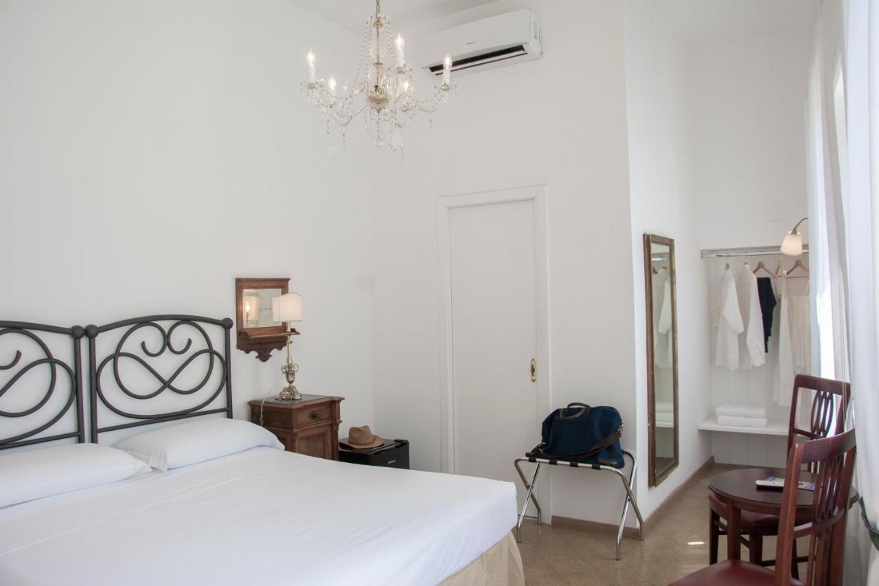 לינה וארוחת בוקר סורנטו Il Palazzetto מראה חיצוני תמונה
